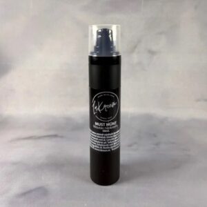 Must Münt. Niisutav näokreem.