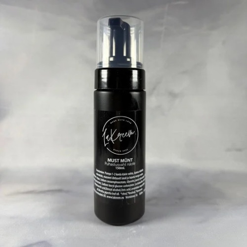 Must Münt. Puhastusvaht näole.