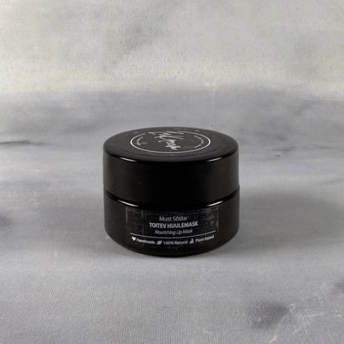 Must Sõstar. Toitev huulemask.