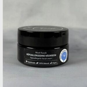 Must Kuusk. Hüpoallergeenne taastav kreem näole